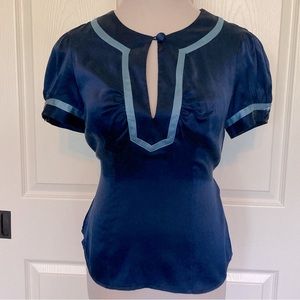 Bebe 96% Silk Short-sleeve Navy with Light Blue Blouse S Keyhole